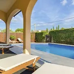 Rose Villa